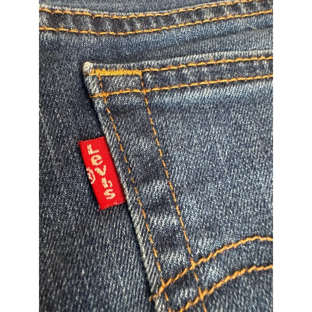 Levi's Denim Cutoff‎ Shorts Size 6 Frayed Hem Casual Summer Jean Shorts